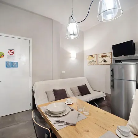 Victoria Tempi Moderni 아파트 디아노마리나