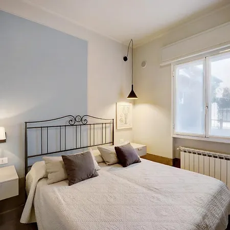 Victoria Tempi Moderni Lägenhet