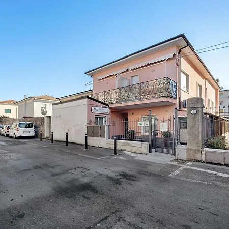 Victoria Tempi Moderni Diano Marina